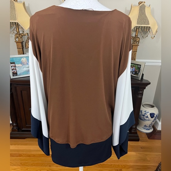Chico's Women's Color Block Polyester Rayon Dolman Sleeve Top Size 2 (L-12) - Picture 3 of 4